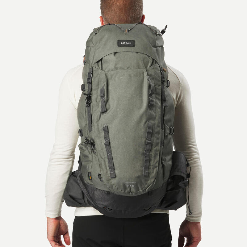 

Треккинговый рюкзак мужской - MT900 Symbium 50+10 л FORCLAZ, цвет braun
