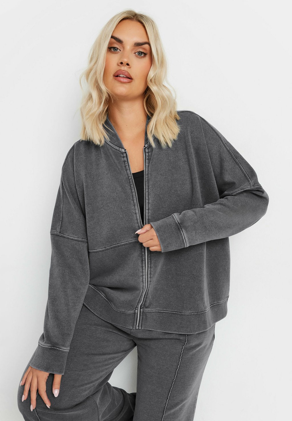 

Куртка-бомбер Zip-up sweatshirt Yours Clothing, серый