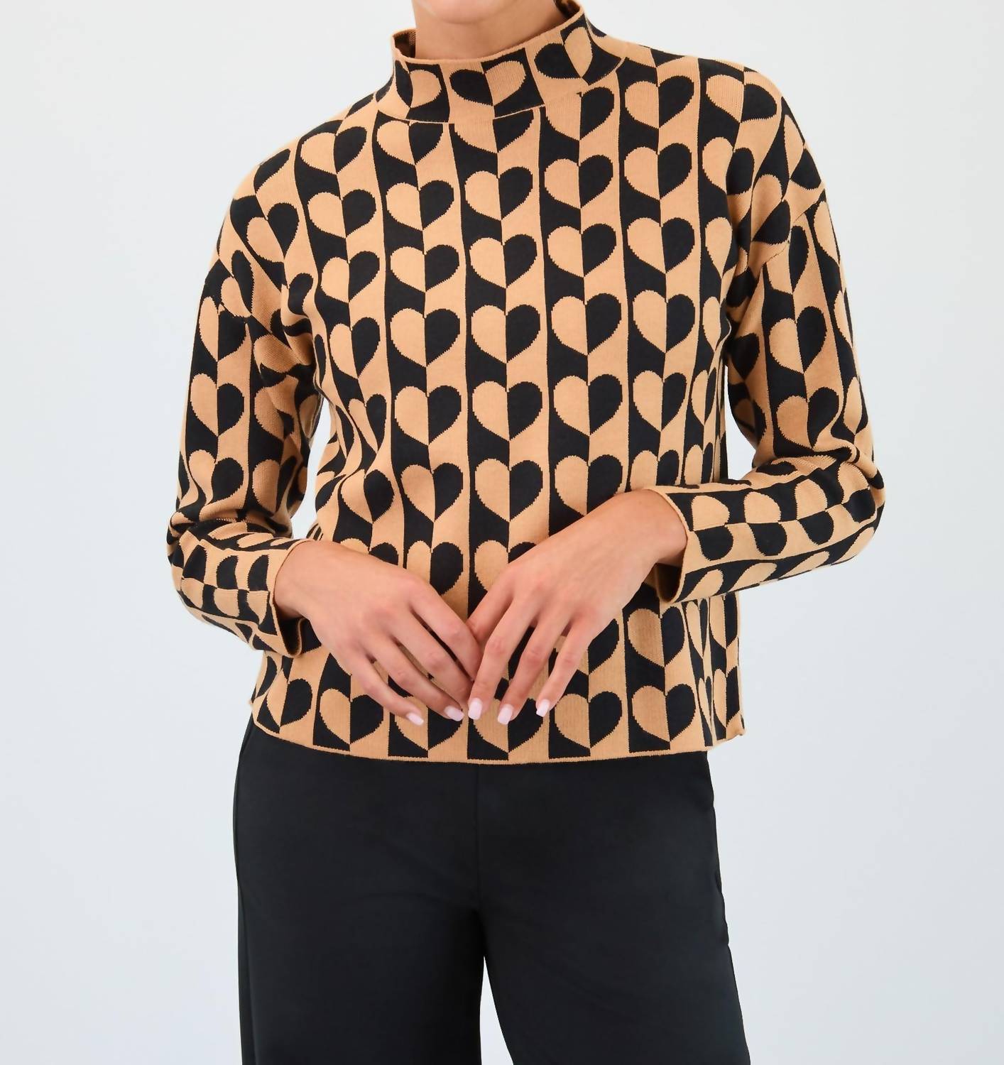 

FDJ Жаккардовый свитер Love в черно-бежевом цвете