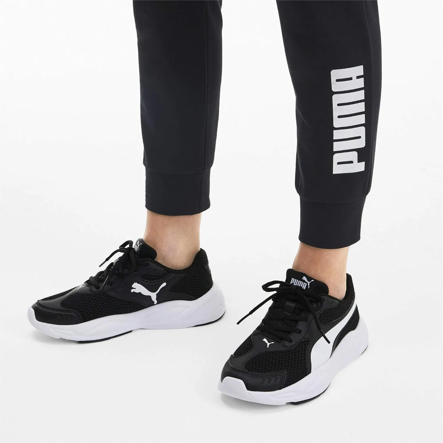 Кроссовки PUMA Unisex Adult 90s Runner Low, Puma Black Puma White — фото 3