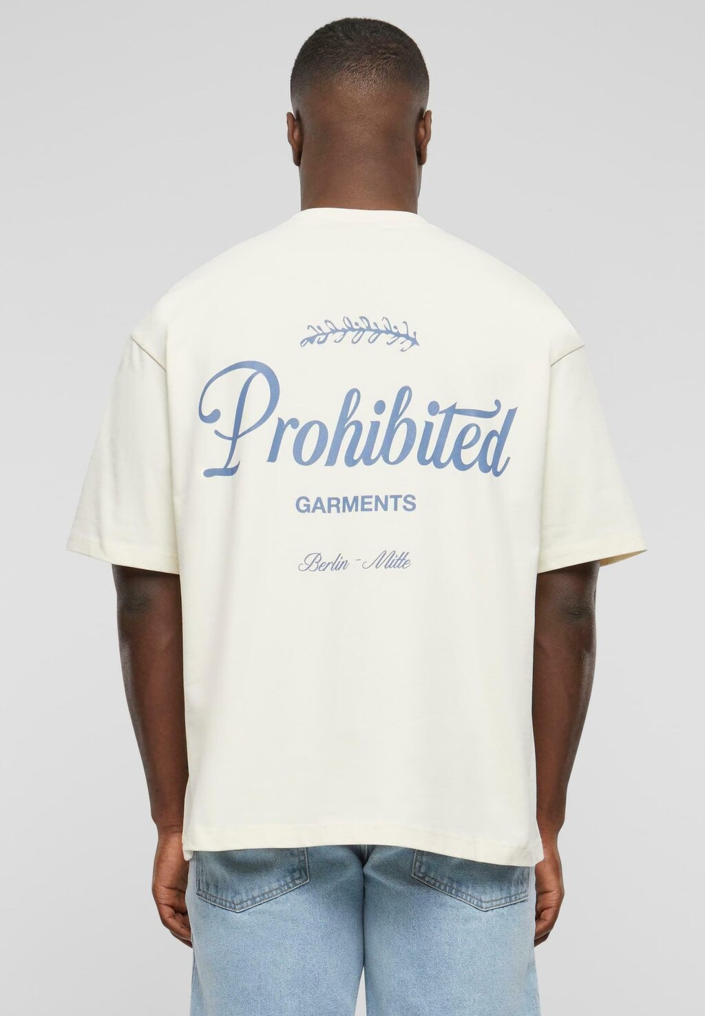 

Футболка с принтом GARMENT PROHIBITED, бежевый