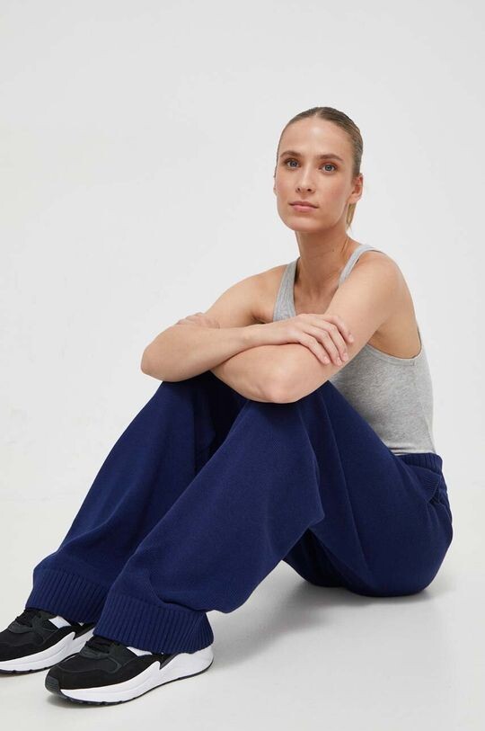 Хлопковые спортивные штаны adidas Originals, темно-синий — фото 2