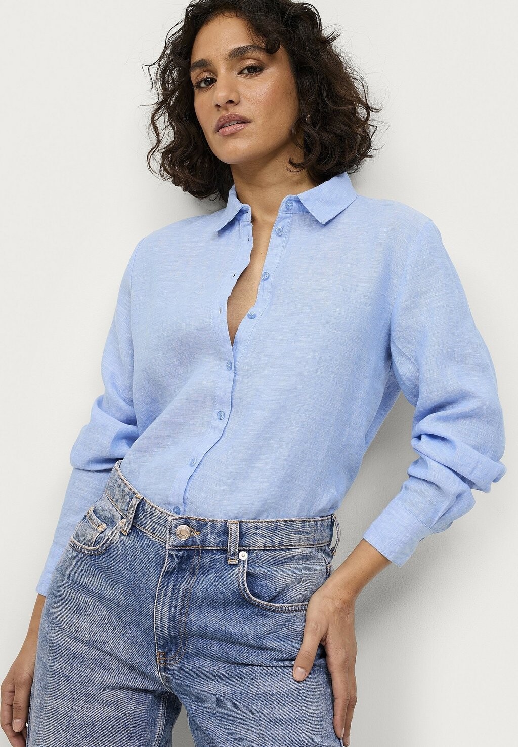 

Рубашка Magda Ellos Collection, цвет hellblau