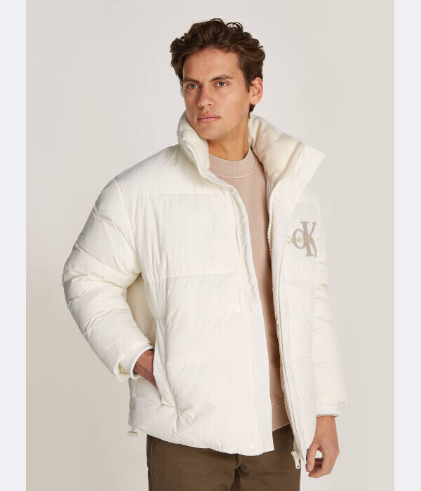 

Пуховик Calvin Klein Jeans Regular Fit, экрю