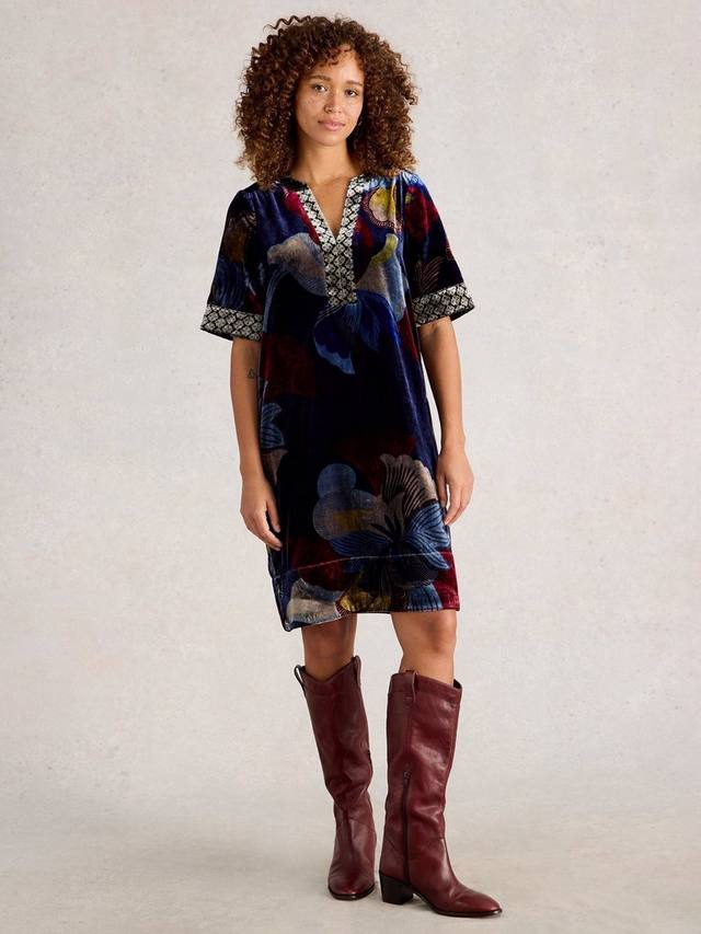 

Прямое бархатное платье до колен с цветочным принтом June White Stuff