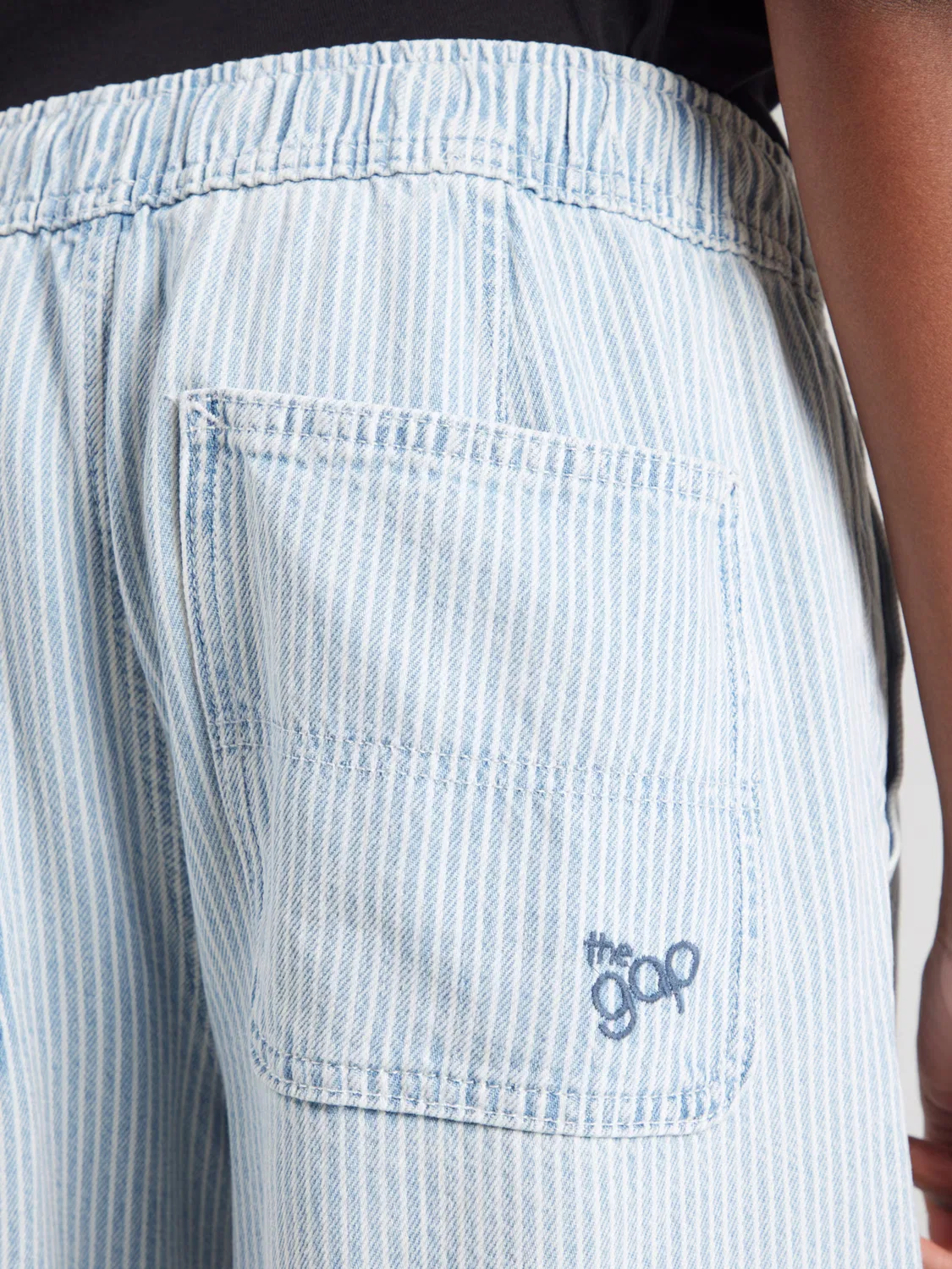 Джинсы Gap Barrel Jeans RAILROAD из синей джинсовой ткани — фото 2