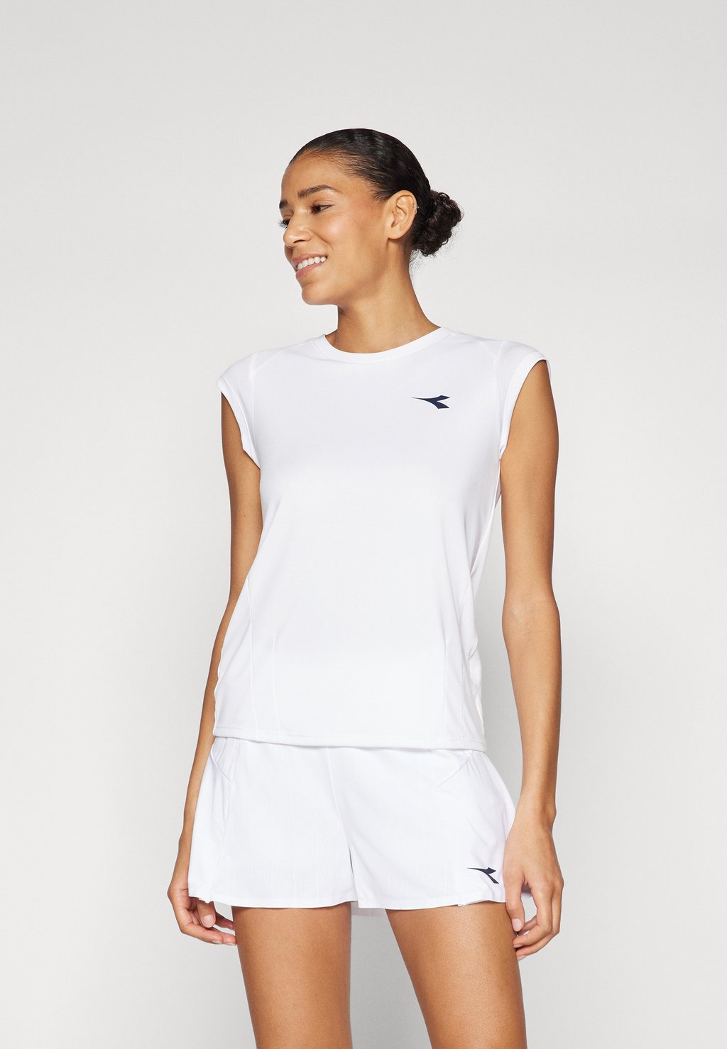 

Спортивная футболка TENNIS Diadora, белый