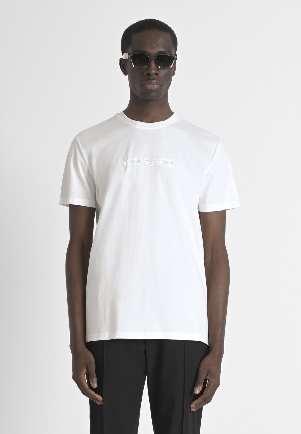 

Футболка с принтом REGULAR FIT IN WITH FOAM LOGO Antony Morato, белый