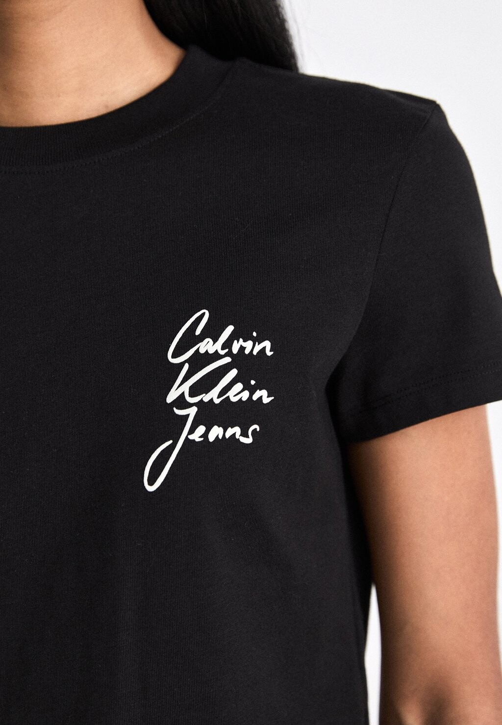 

Футболка с принтом SCRIPT INSTITUTIONAL BABY TEE Calvin Klein Jeans, черный