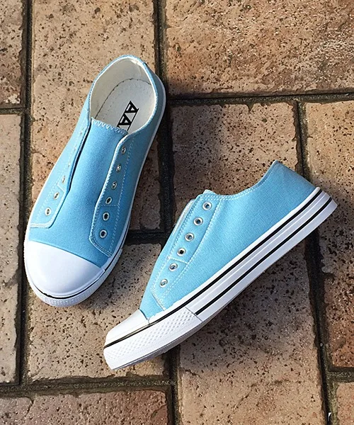 Унисекс слипоны из дышащего канваса AAA+ Low Tech Response Sneaker (2343) голубые