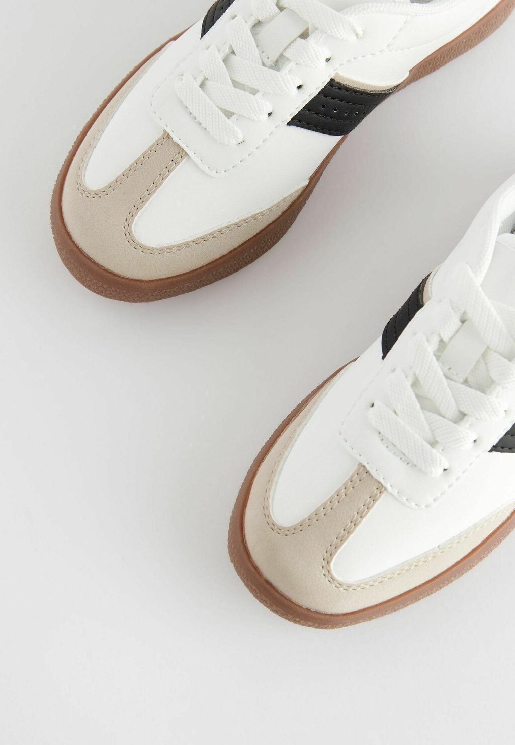 

Полукеды Retro Low Lace-Up Regular Fit Next, белый