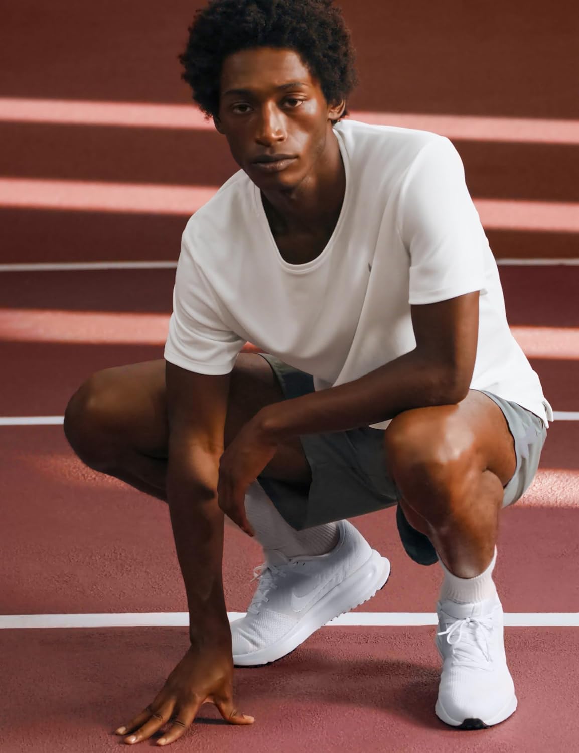 Мужские кроссовки для бега по дороге Nike Run Defy, белый/черный — фото 2