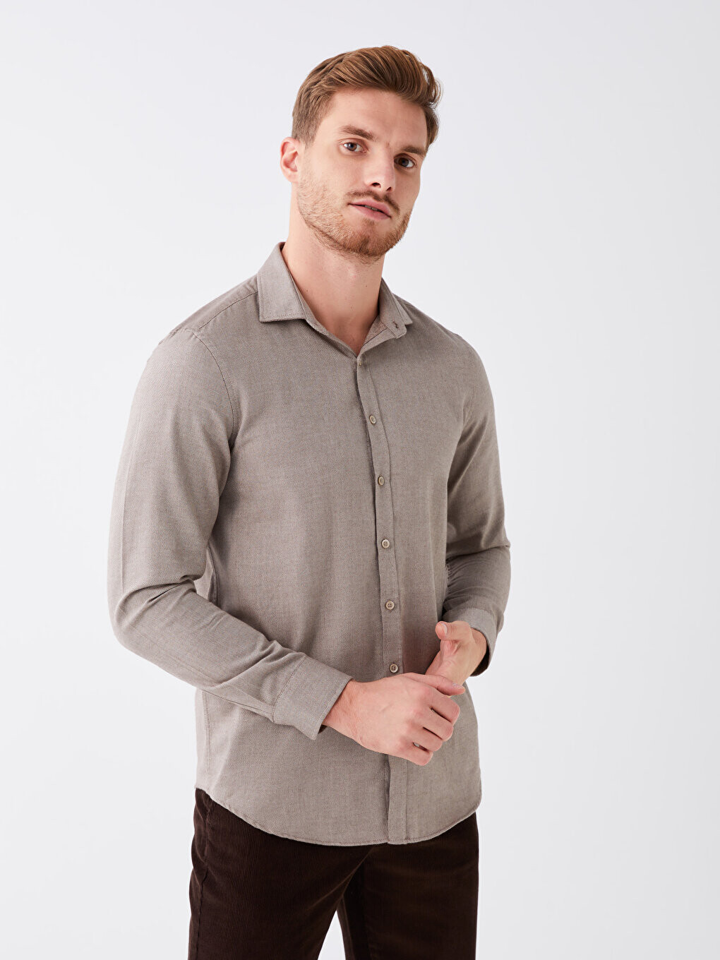 

Мужская рубашка Добби Slim Fit с длинным рукавом LCWAIKIKI Classic, норка