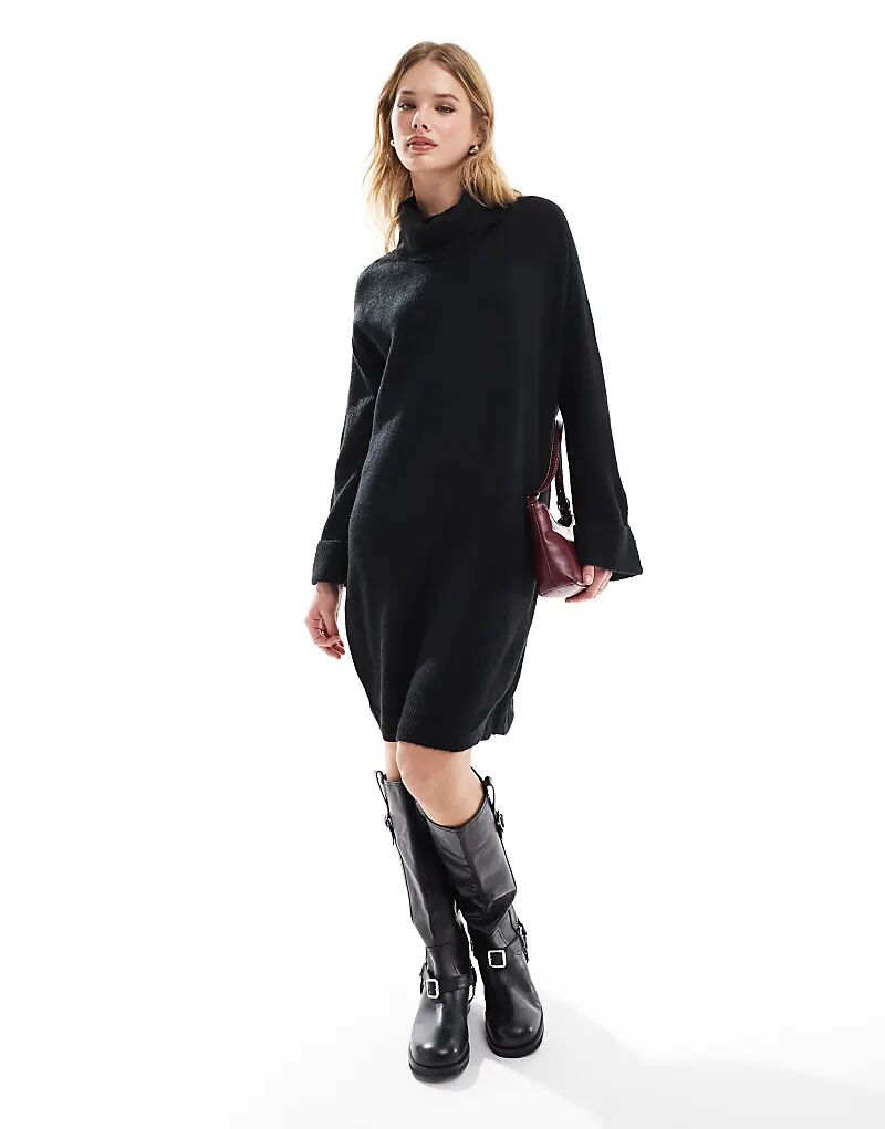 

Трикотажное мини-платье с воротником-стойкой черного цвета Vero Moda