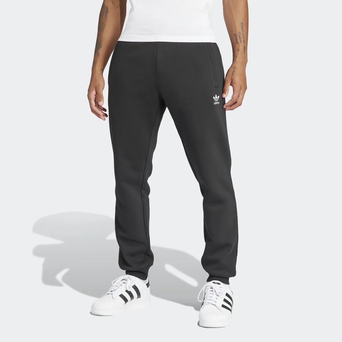 

Спортивные брюки Adidas Originals "ESSENTIALS PANT" (1 шт.), черный