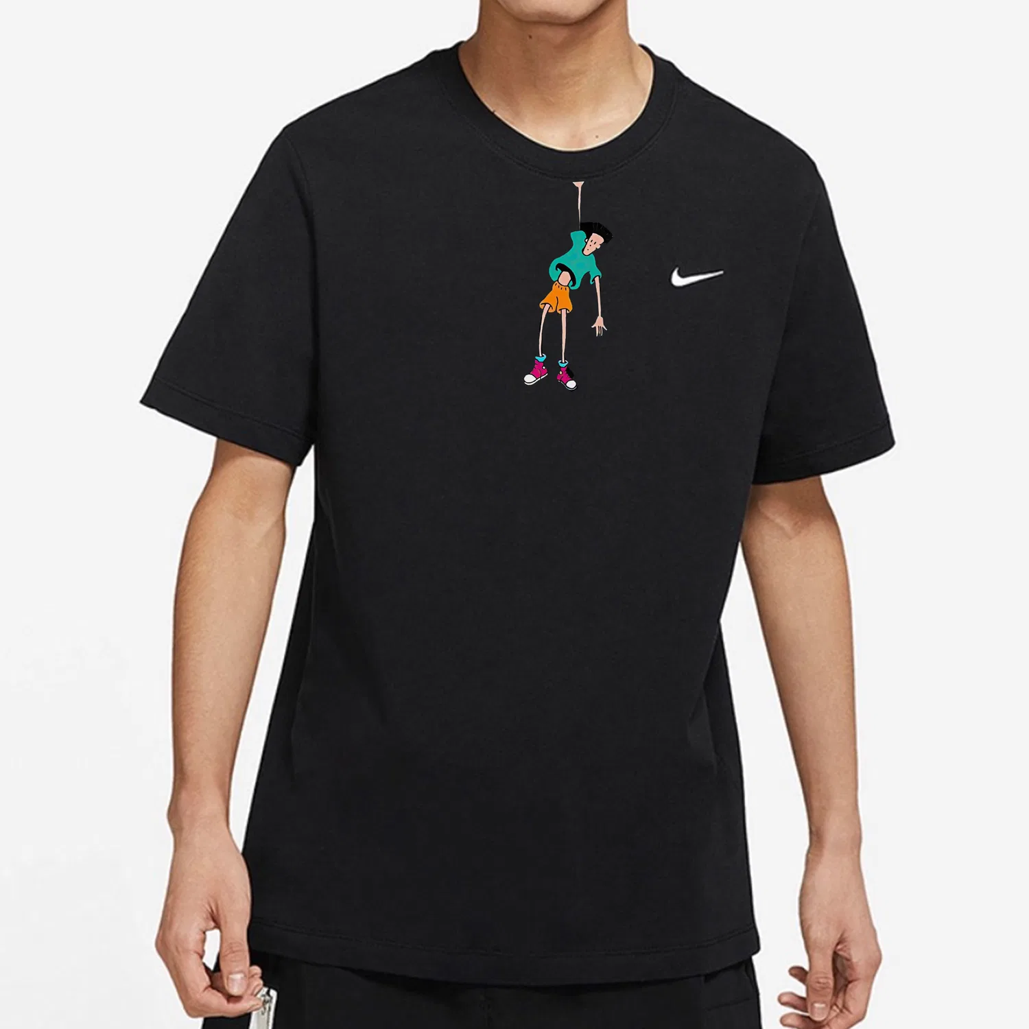 Футболка Nike Sportswear черная свободного кроя — фото 3