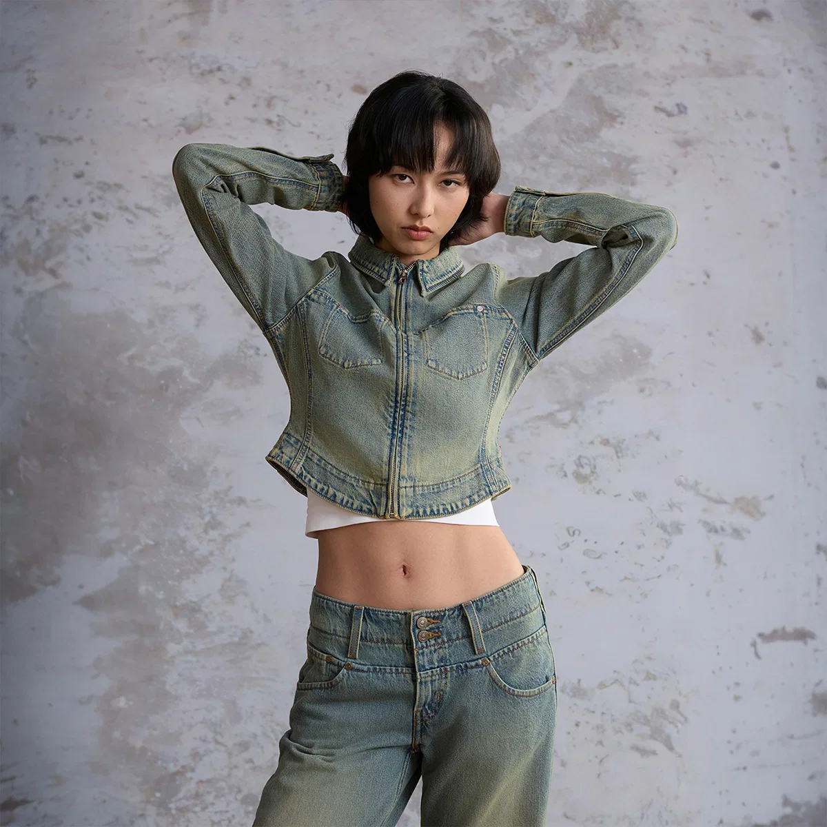 Джинсовая куртка женская light blue, с отложным воротником, прямой крой Levis — фото 3