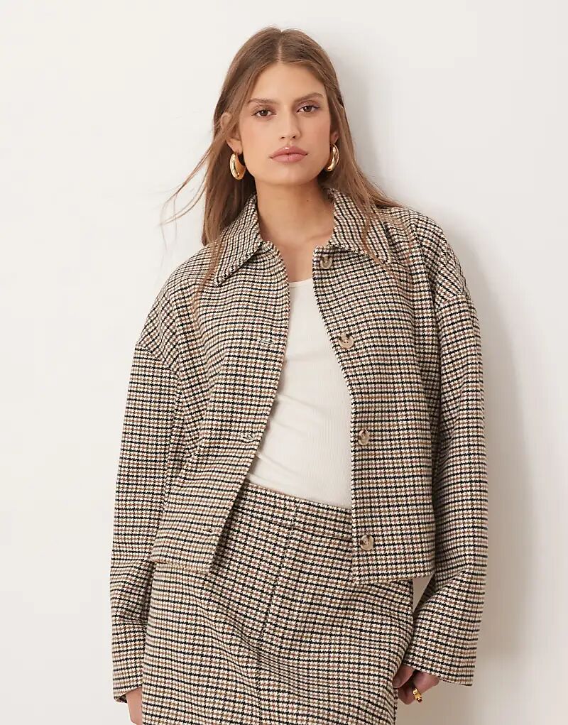 

Пиджак Vila из шерстяной ткани с узором «гусиная лапка» коричневого цвета