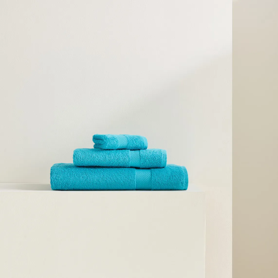 

Хлопковое банное полотенце 450 гр/м2 Colors El Corte Inglés, бирюзовый
