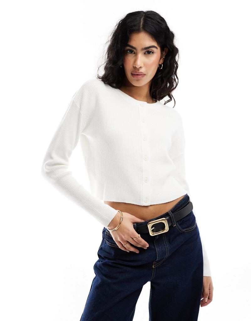 

Кремовый узкий кардиган с круглым вырезом ASOS DESIGN