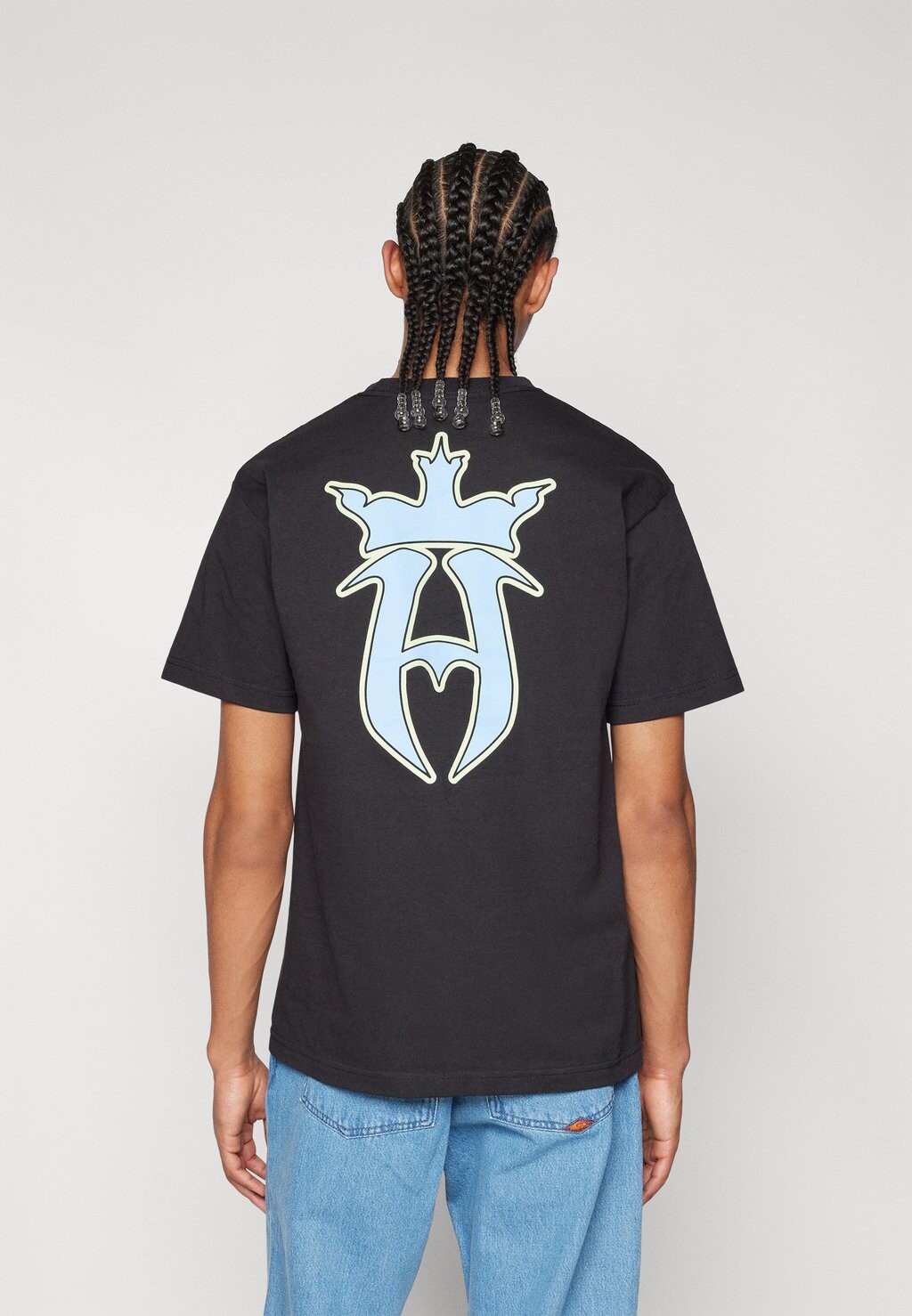 

Футболка с принтом Hangover Prince Tee Unisex HUF, черная