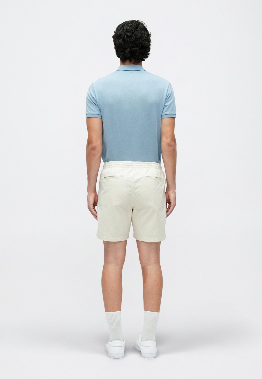 Шорты Polo Ralph Lauren 6-INCH POLO PREPSTER STRETCH CHINO SHORT, New Stone/Off-White — фото 3