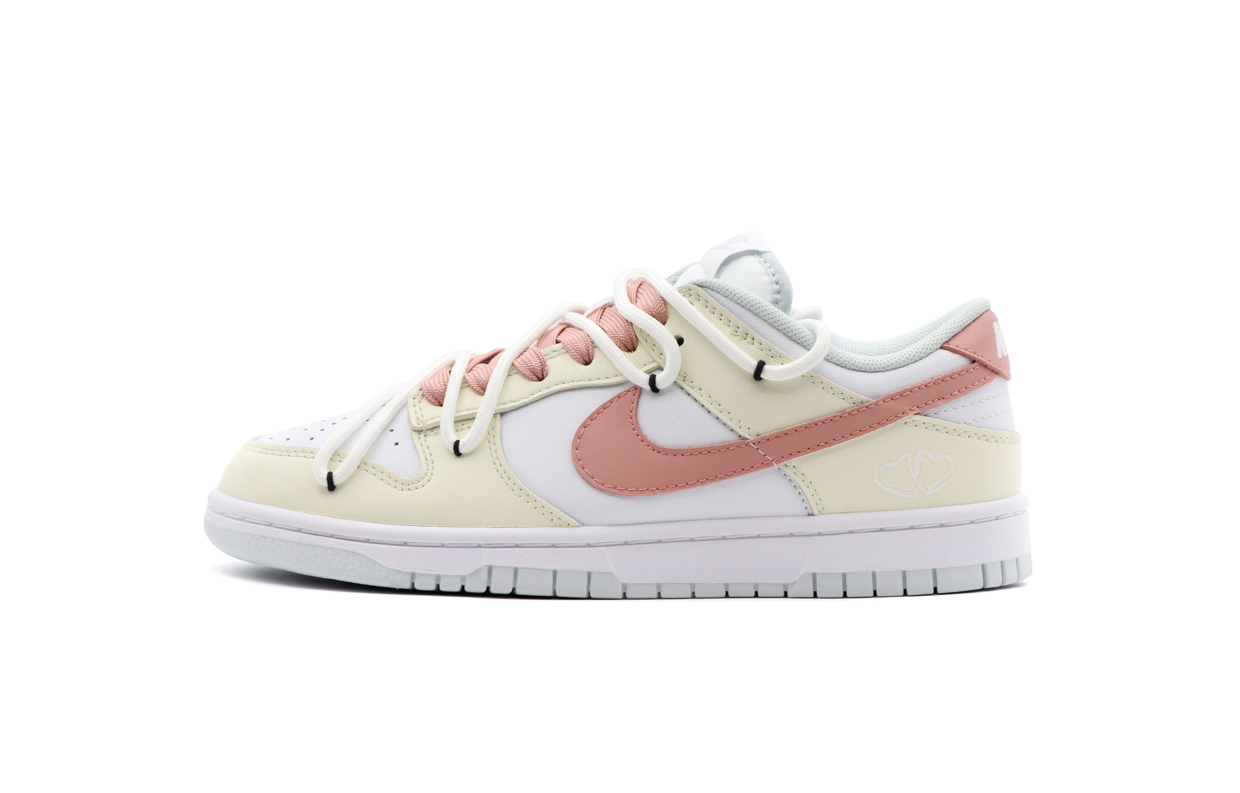 

Кроссовки Nike Dunk Skateboarding Shoes Unisex Low-top White/yellow/pink, цвет Apricot