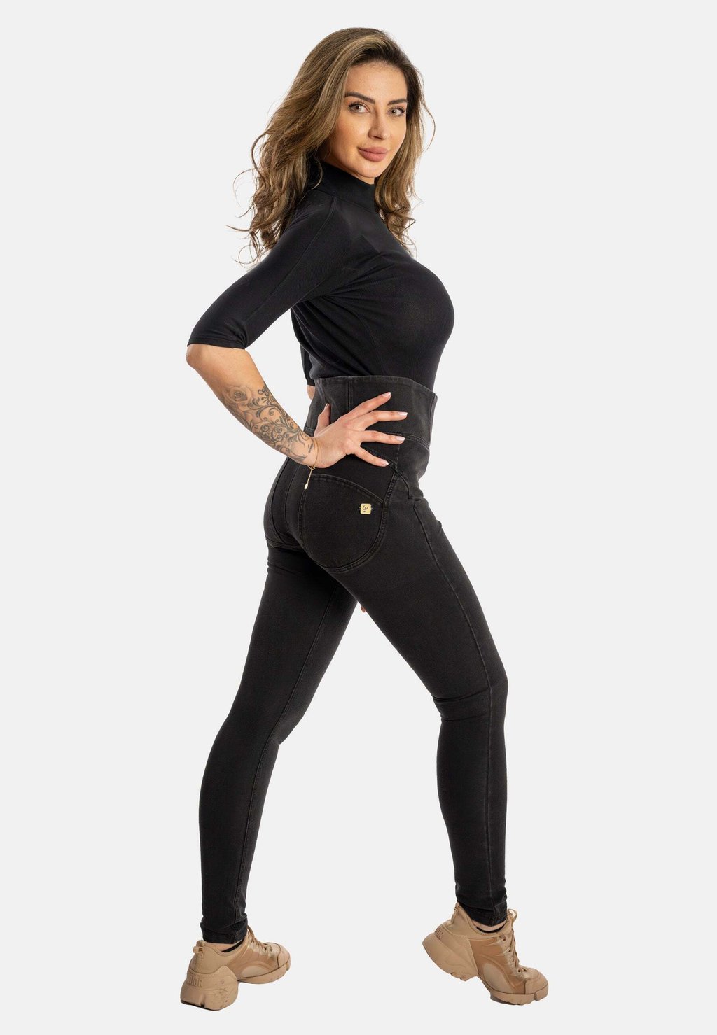 

Брюки CURVY VITA ALTA Freddy, черный