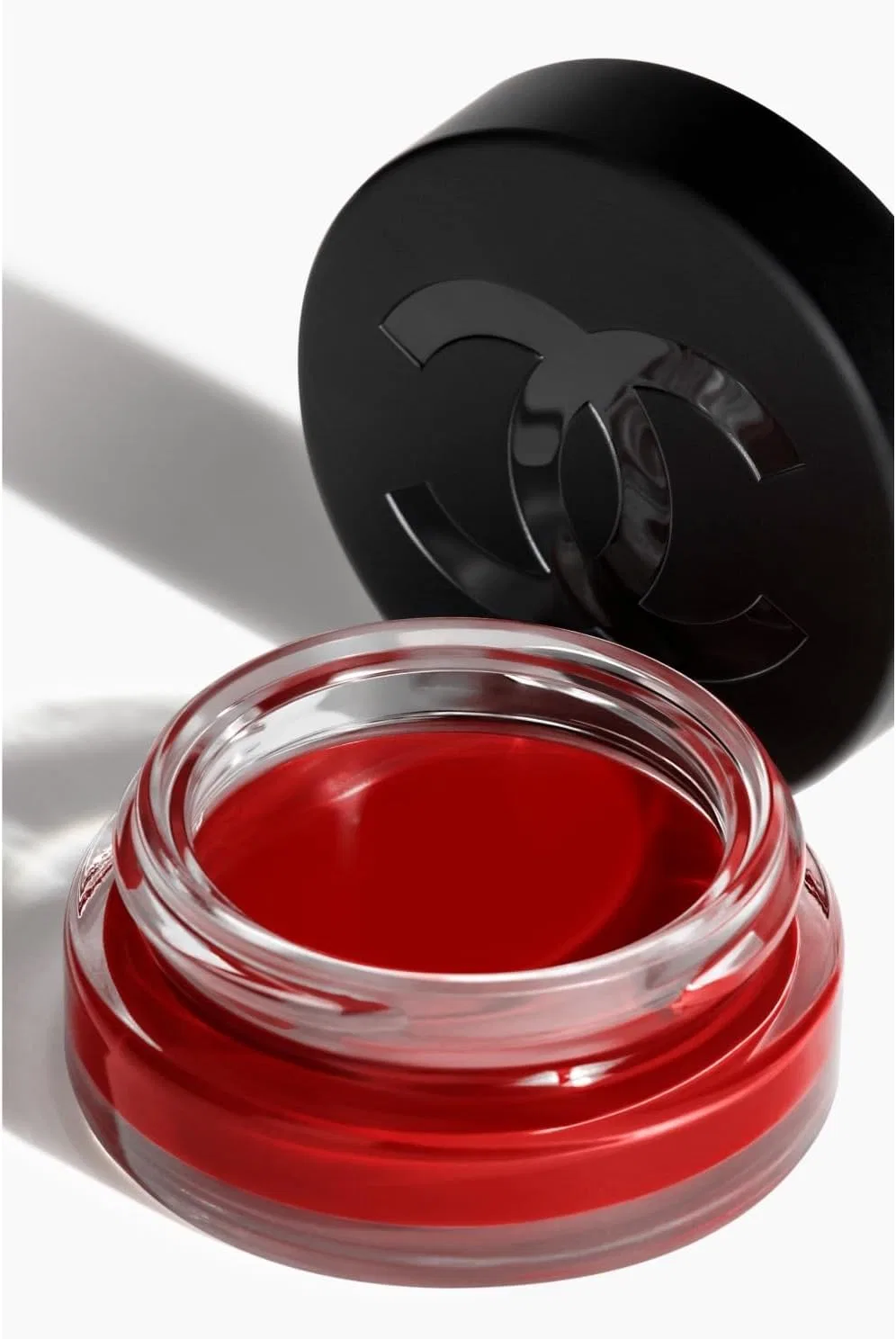 Крем-румяна для губ и щек Chanel N°1 de Chanel Lip & Cheek Baume оттенок Red Camellia 6.5 г — фото 4