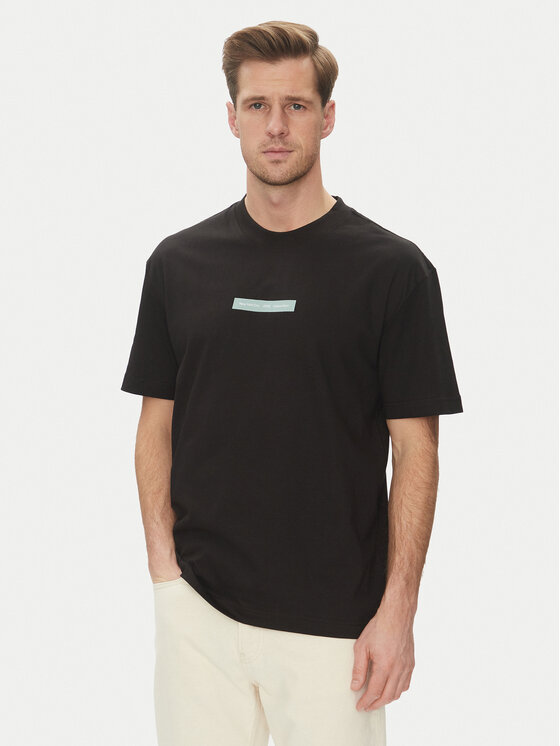 

Футболка обычного кроя Nyc 2025 J30J327524 Calvin Klein Jeans, черный