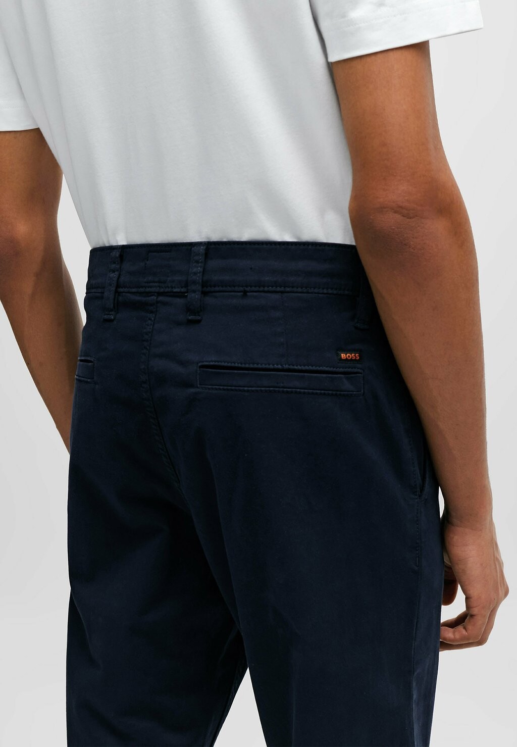 Чиносы Chino Tapered BOSS, цвет dark blue — фото 4