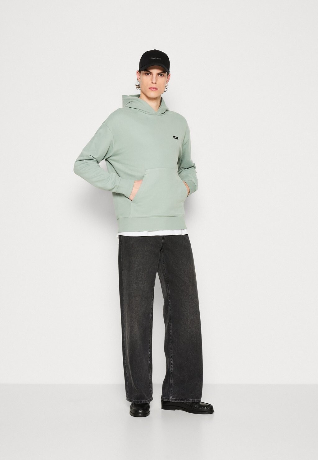 

Свитер с капюшоном COMFORT HOODIE Calvin Klein, серый