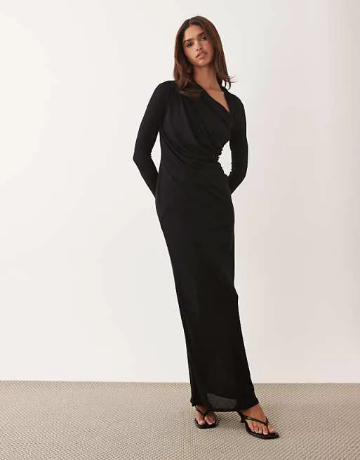

Черное платье макси со сборками и длинными рукавами ASOS DESIGN