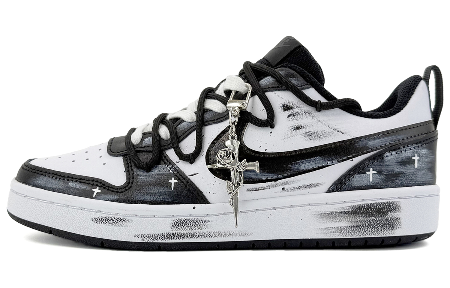 

Nike Court Borough Sui Heart, Dark Night Rose Low top Kids' Skateboarding Shoes Black Gray Teenagers