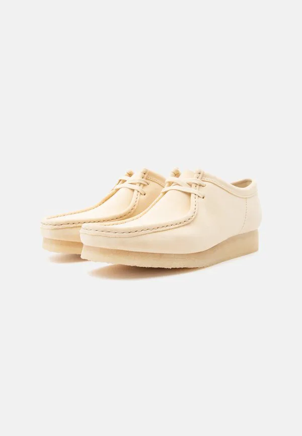 Повседневные кроссовки wallabee на шнуровке Clarks Originals, Pale Yellow — фото 2