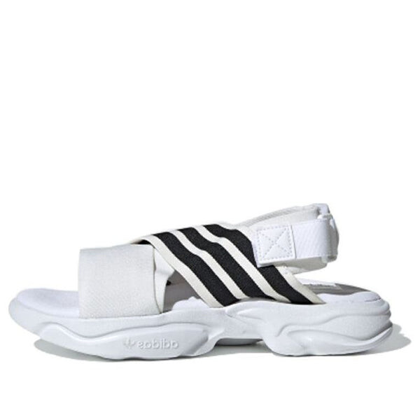 Сандалии магмур Adidas, белый