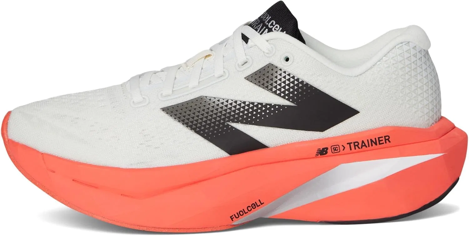 Мужские беговые кроссовки New Balance FuelCell Supercomp Trainer V3, Urgent Red Sea Salt Black — фото 4