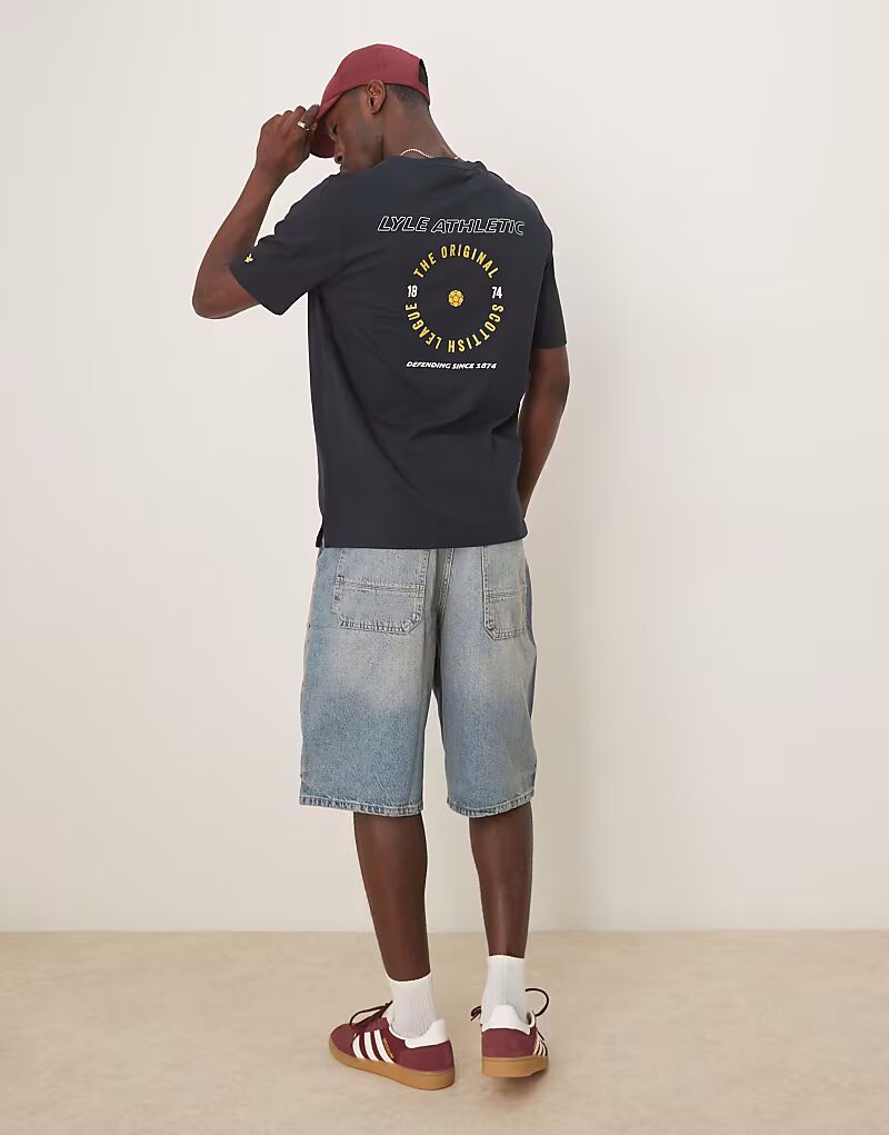 

Футболка Lyle & Scott Athletic Graphic темно-синего цвета
