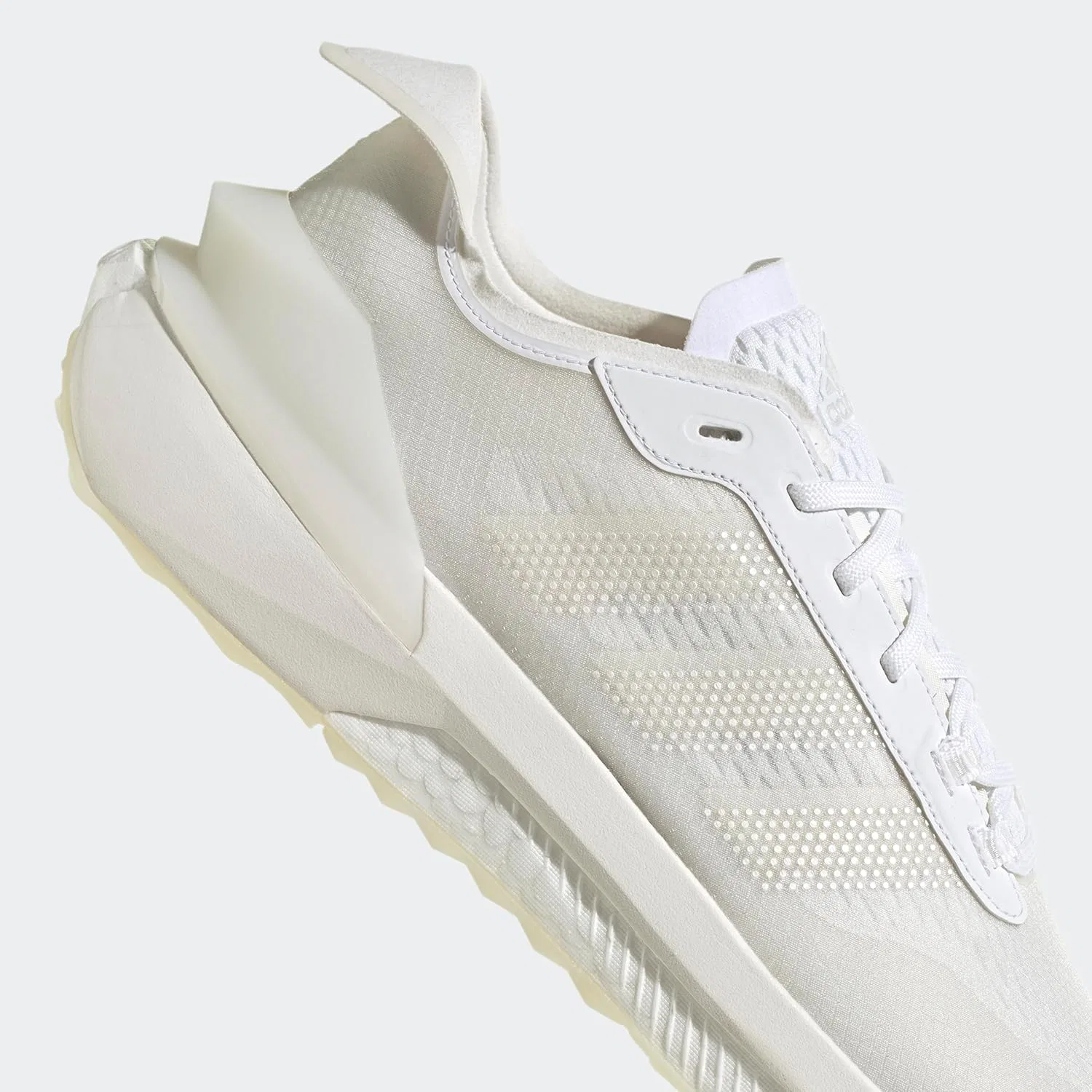 Мужские кроссовки Adidas Performance Avryn, Ftwr White Zero Met Crystal White — фото 4