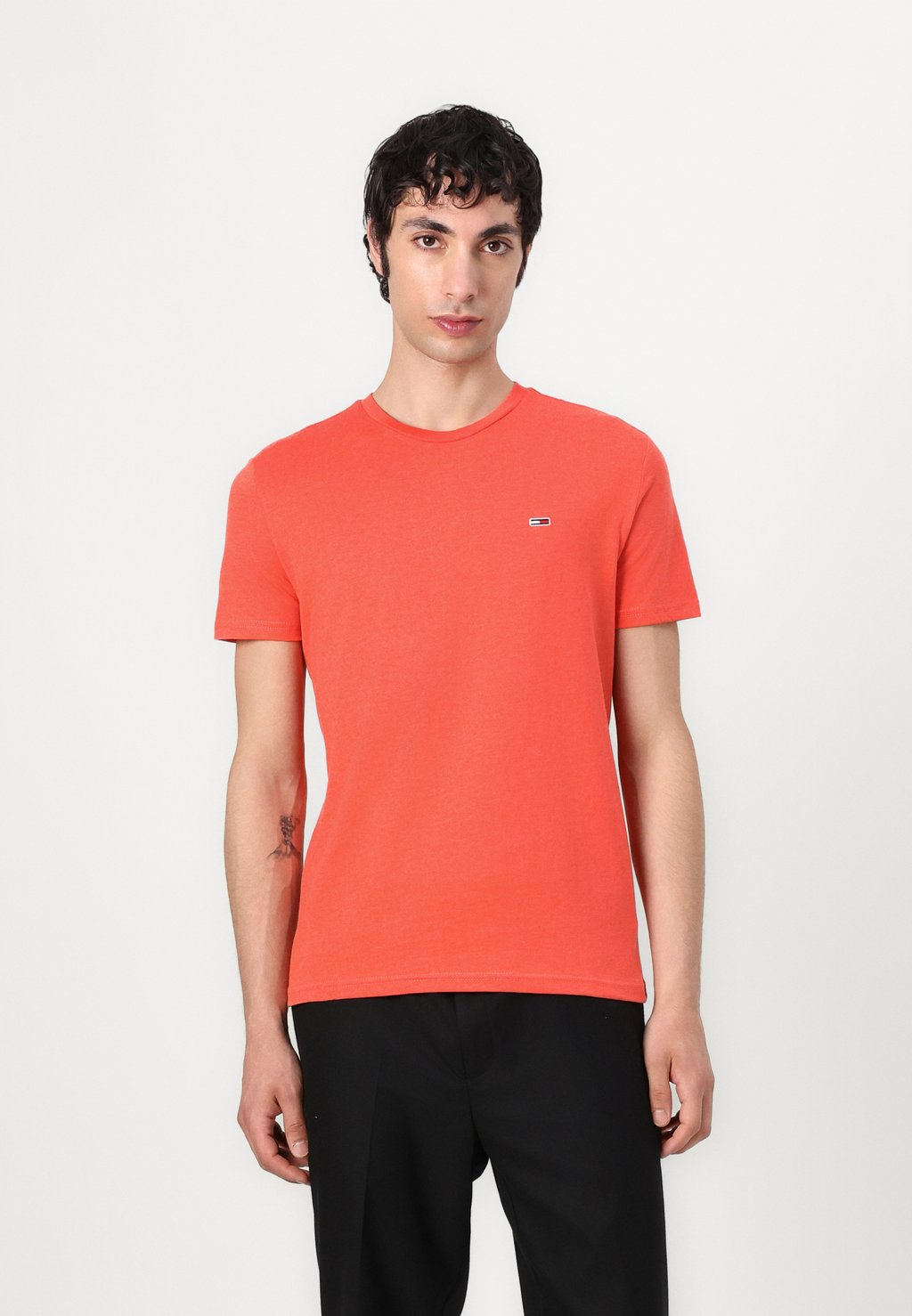 

Базовая футболка JASPE SLIM TEE Tommy Jeans, красный