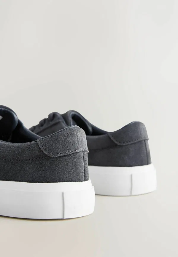 Стандартные кроссовки на шнуровке для комфортной езды Next, Grey Suede — фото 4