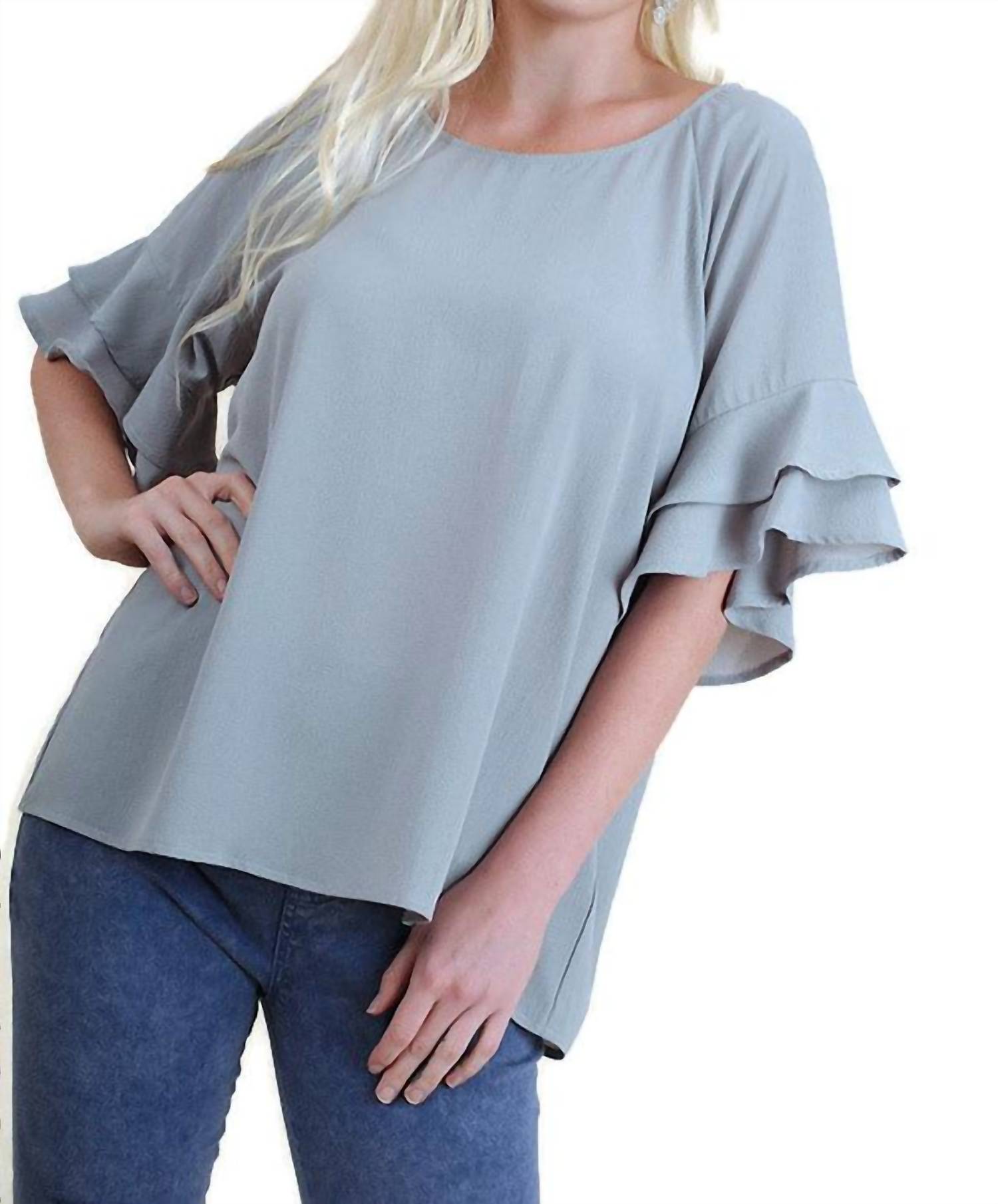 

Серая блузка с многослойными рюшами на рукавах Umgee, серый