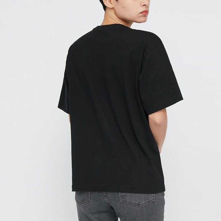Футболка женская черная Uniqlo — фото 3