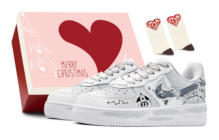 

Женские кроссовки для скейтбординга Nike Air Force 1, Light Gray
