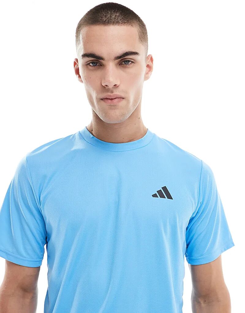 

Футболка adidas Training Essentials синего цвета adidas performance