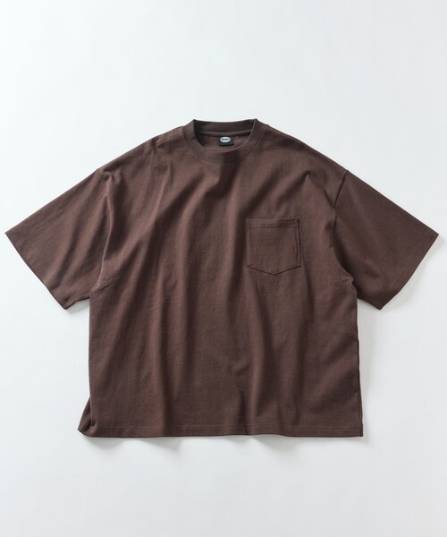 

Футболка свободного кроя, круглый вырез, с карманом, плотность ткани 255 г/м² FREAK'S STORE, коричневый