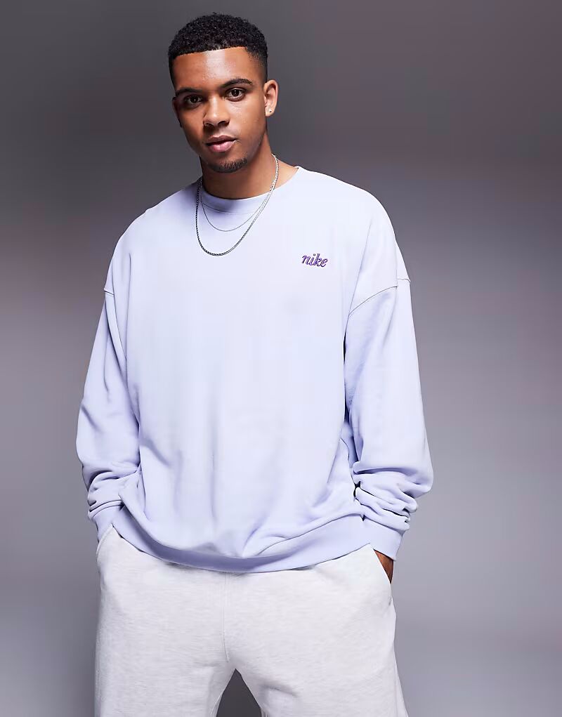 

Толстовка Nike Club с круглым вырезом оверсайз сиреневого цвета