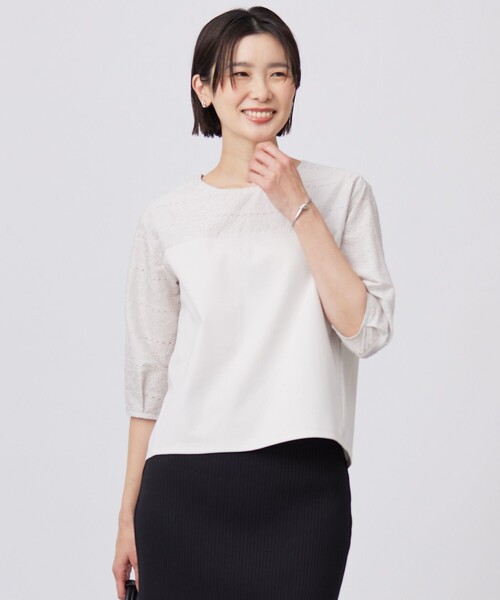 

Топ трикотажный гладкий с вышивкой J.PRESS, светло-серый