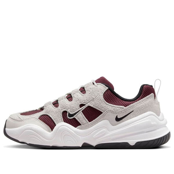 Кроссовки tech hera 'burgundy crush white black' Nike, бургундия