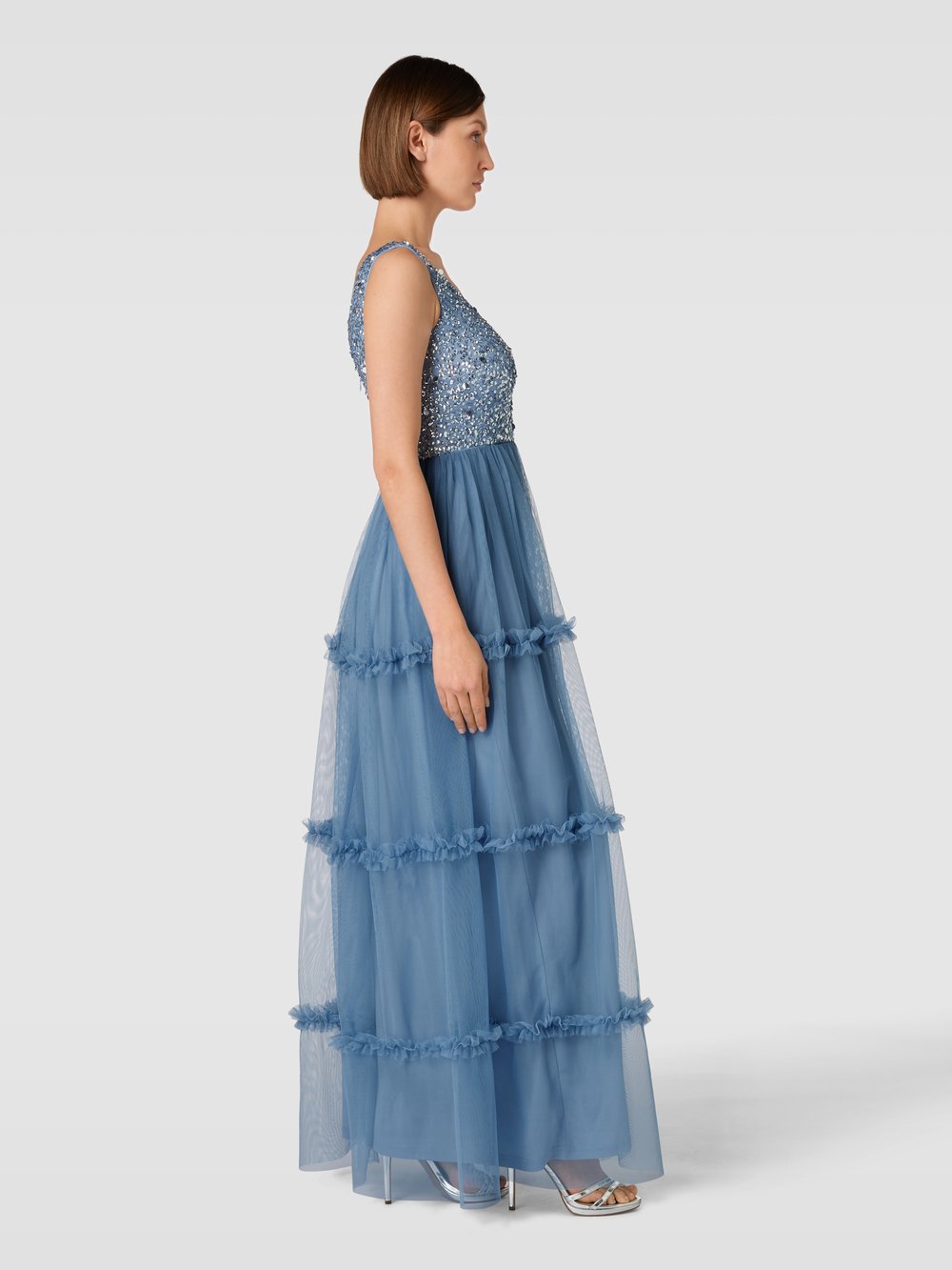 

Вечернее платье в многоярусном стиле LACE & BEADS, синий